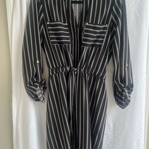 Suzy Shier Black and White Long Sleeve Shirt Dress